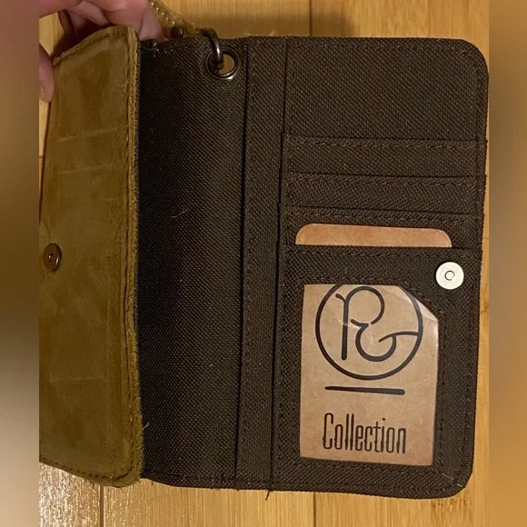 Genuine Leather Hair-on Cowhide Western Boho Style Wallet Wristlet - Picture 5 of 5